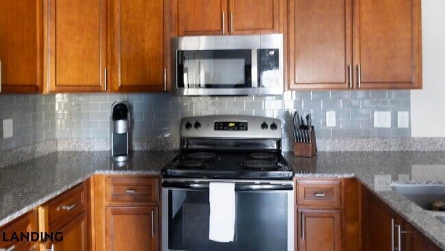 Building Photo - 100 Waterstone Park Cir