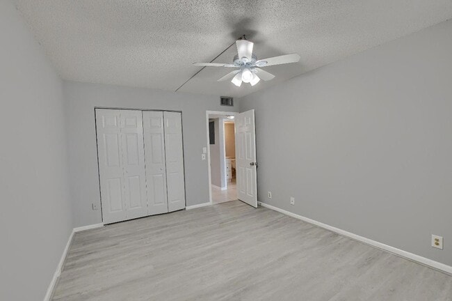 Building Photo - 3069 Exeter