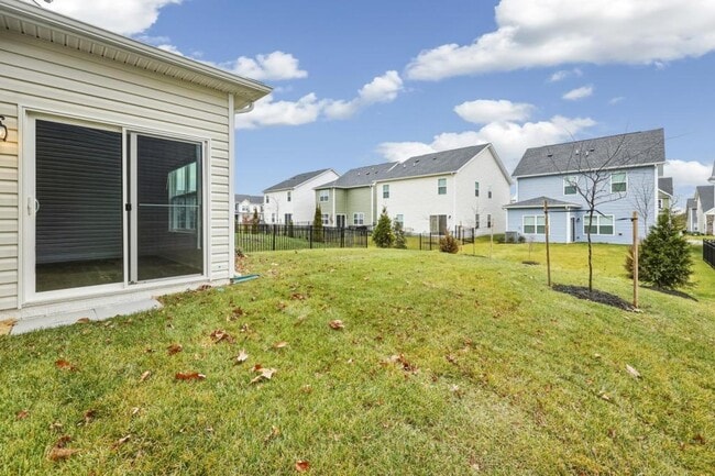 Building Photo - 226 Munsee Cir