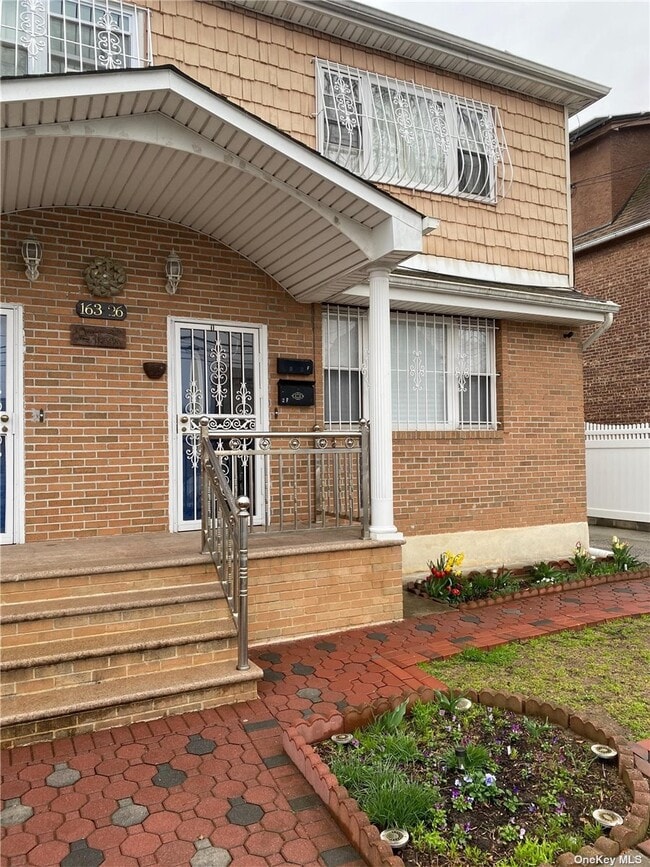 Primary Photo - 163-26 Claude Ave