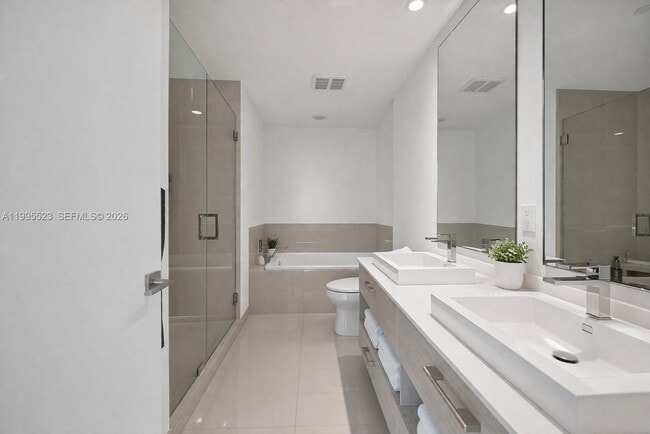 Building Photo - 45 SW 9th St