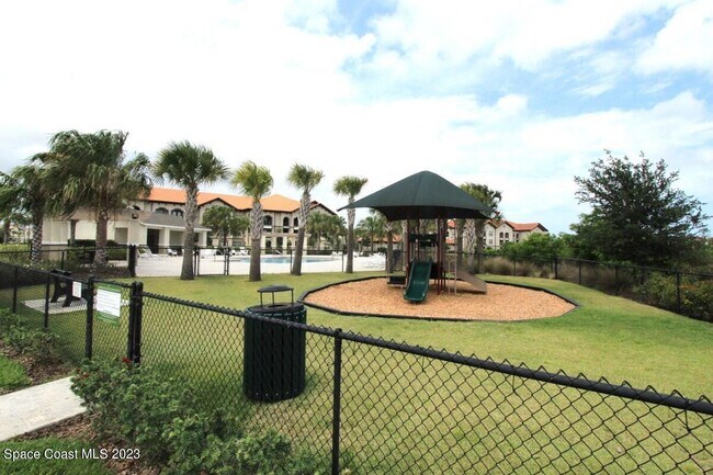 Building Photo - 8810 Napolo Dr