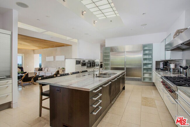 Building Photo - 27454 Winding Way