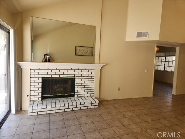 Building Photo - 22944 Estoril Dr