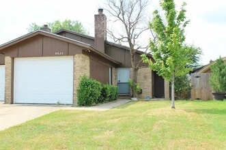 Building Photo - 6620 S Creek Dr