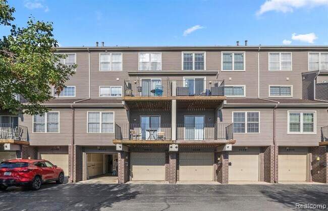 Building Photo - 4242 Schaefer Rd