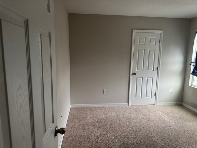 Building Photo - 14631 Brumby Ridge Ave