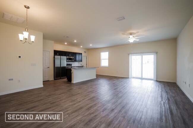 Building Photo - 2721 NW 18th Pl