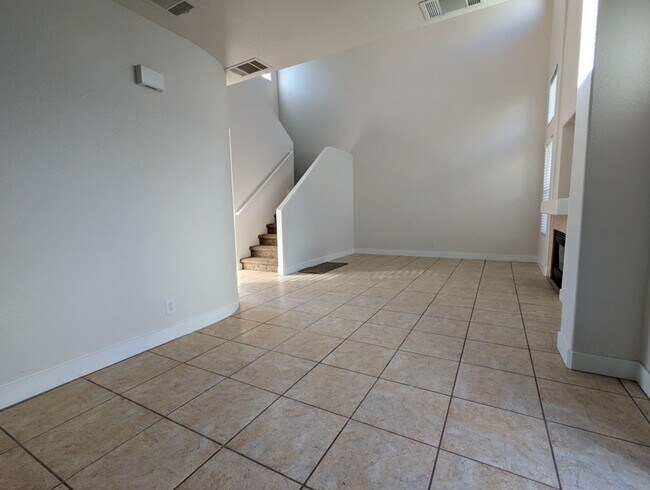 Building Photo - 7233 Pinon Crest Ct