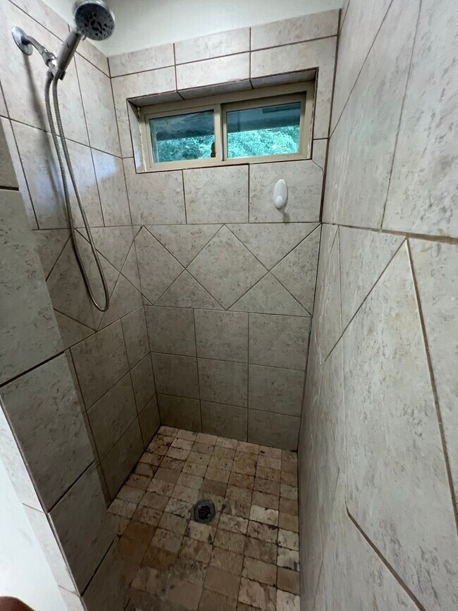 Building Photo - 3104 Woodcrest Creek Dr