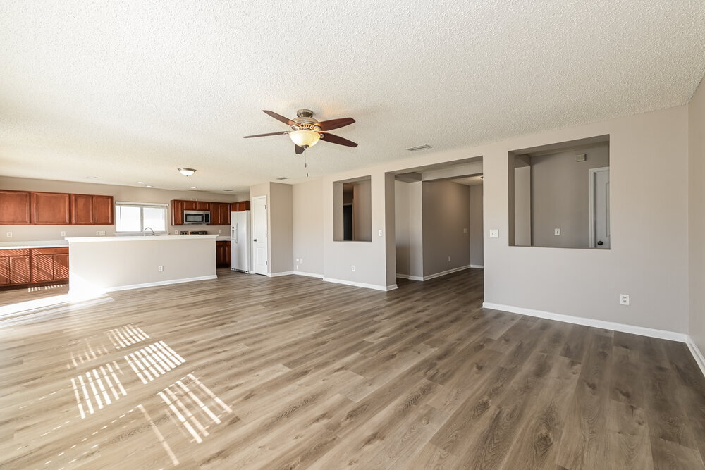 Building Photo - 9016 Redtail Dr