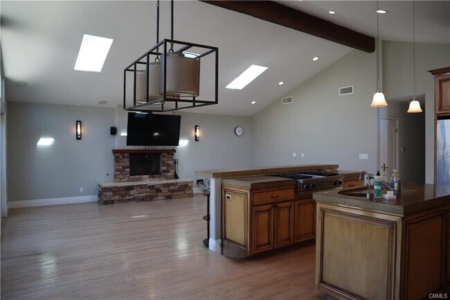 Building Photo - 5313 Calle de Arboles
