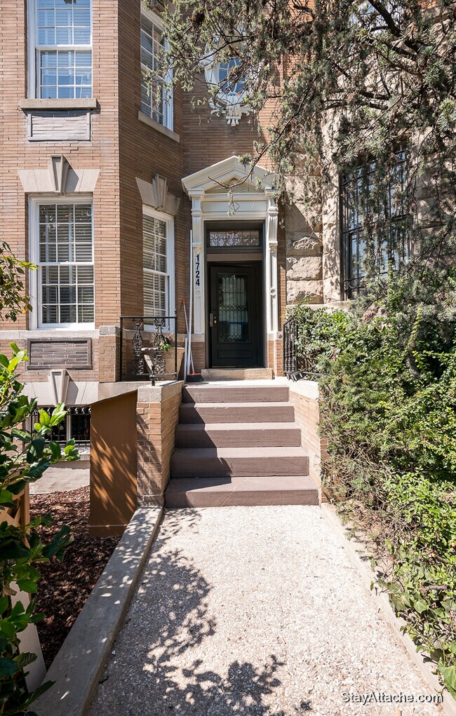 Building Photo - 1724 21st St NW