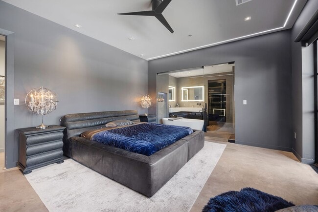 Building Photo - 908 White St