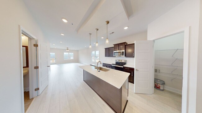 Building Photo - Modern Comfort Meets Everyday Convenience in Clarksville