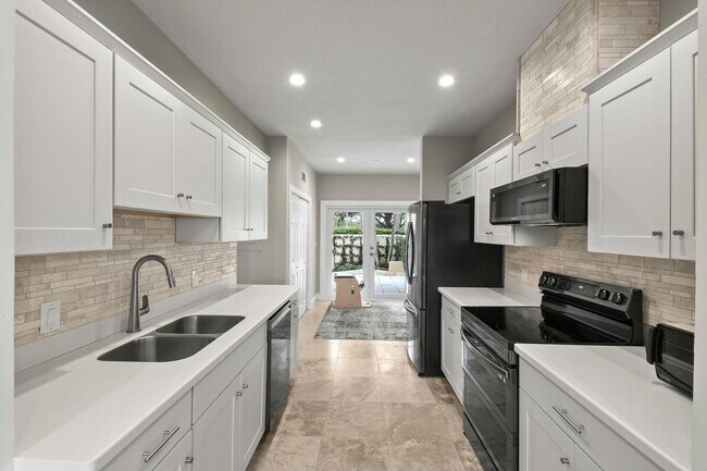 Building Photo - 2576 Muirfield Ct
