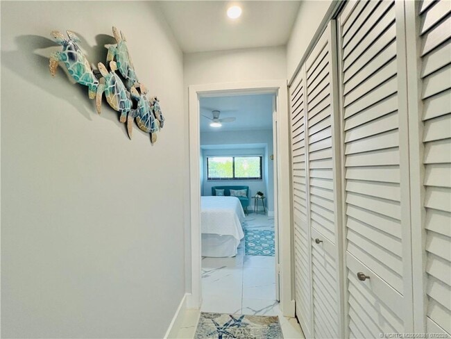 Building Photo - 4225 N Hwy A1A