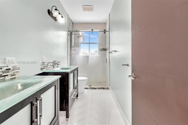 Building Photo - 1102 SW 149th Path