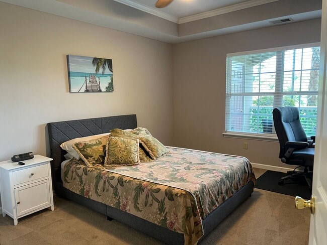 Building Photo - First Floor Condo at Bridgepointe - Beauti...