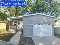 Building Photo - 1166 Country Club Rd