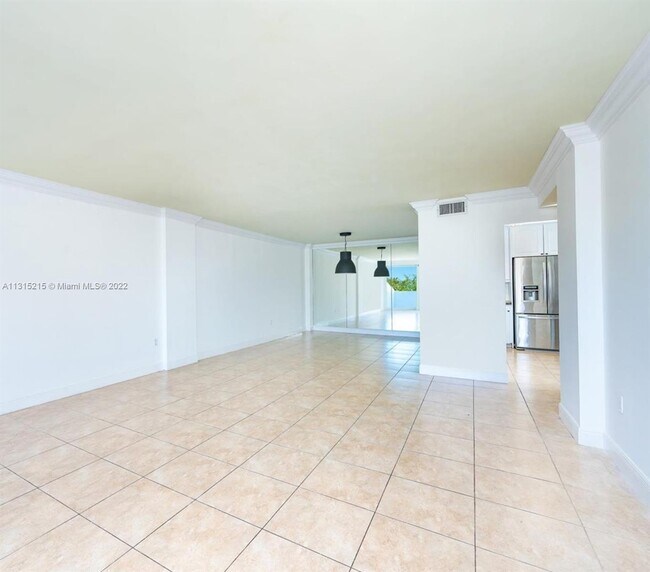 Building Photo - 177 Ocean Ln Dr