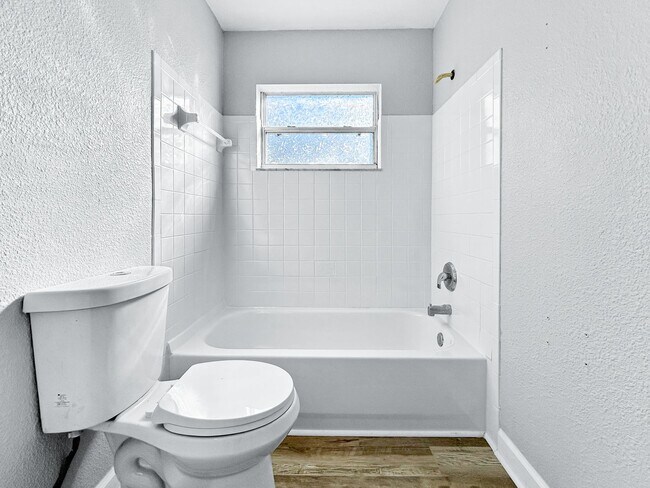 Building Photo - Charming Unfurnished Pinellas Park Home with Private Backyard! 3bed | 1 bath