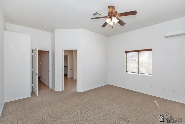 Building Photo - 11626 S Dorothy Dr