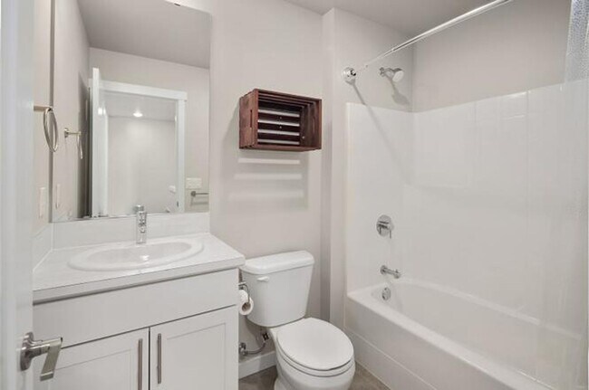 Building Photo - Newer Construction 3-Bedroom Home with Smart Features, Tandem Garage & Community Amenities