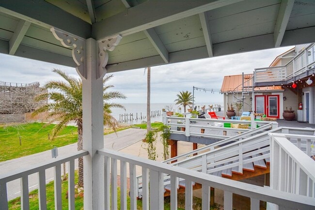 Building Photo - 400-1/2 4th St