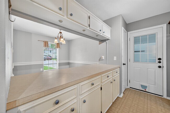 Primary Photo - 78 E Mistybreeze Cir