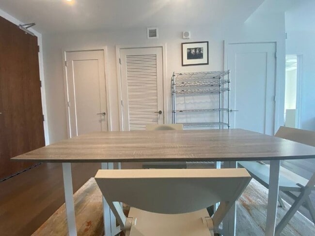 Building Photo - One of the Newest and Most Desirable Locations On the Wharf! Fully Furnished 1 Bed at the VIO! Av...