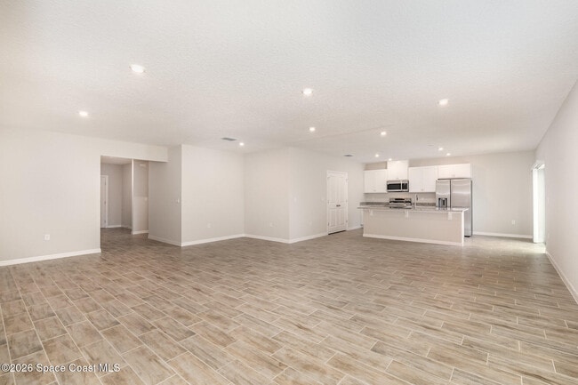 Building Photo - 5840 Granite Ln