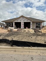 Building Photo - 5901 Cordillera Dr
