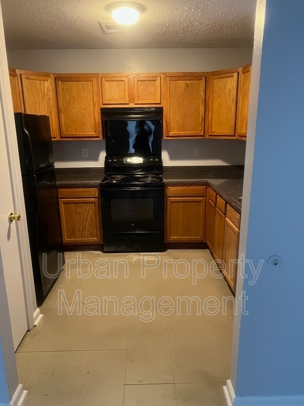 Building Photo - 1623 Orr St