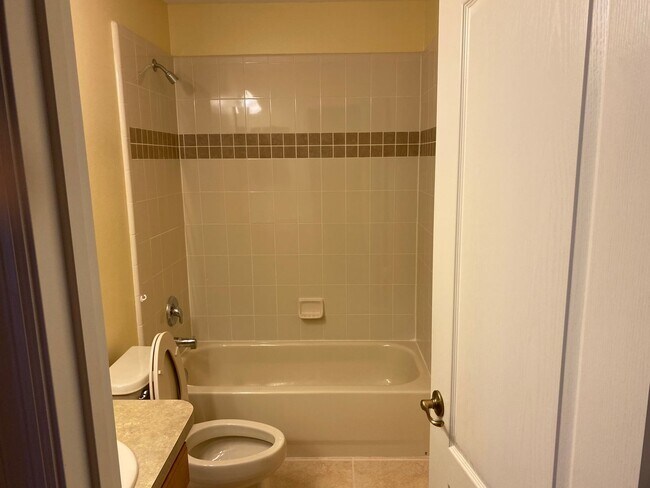 Building Photo - 12934 Colonnade Cir