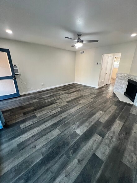 Building Photo - 10730 Droxford St