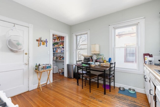 Building Photo - 34 Belknap St