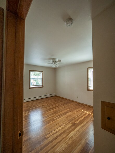 Bedroom #1 - 513 N Midvale Blvd