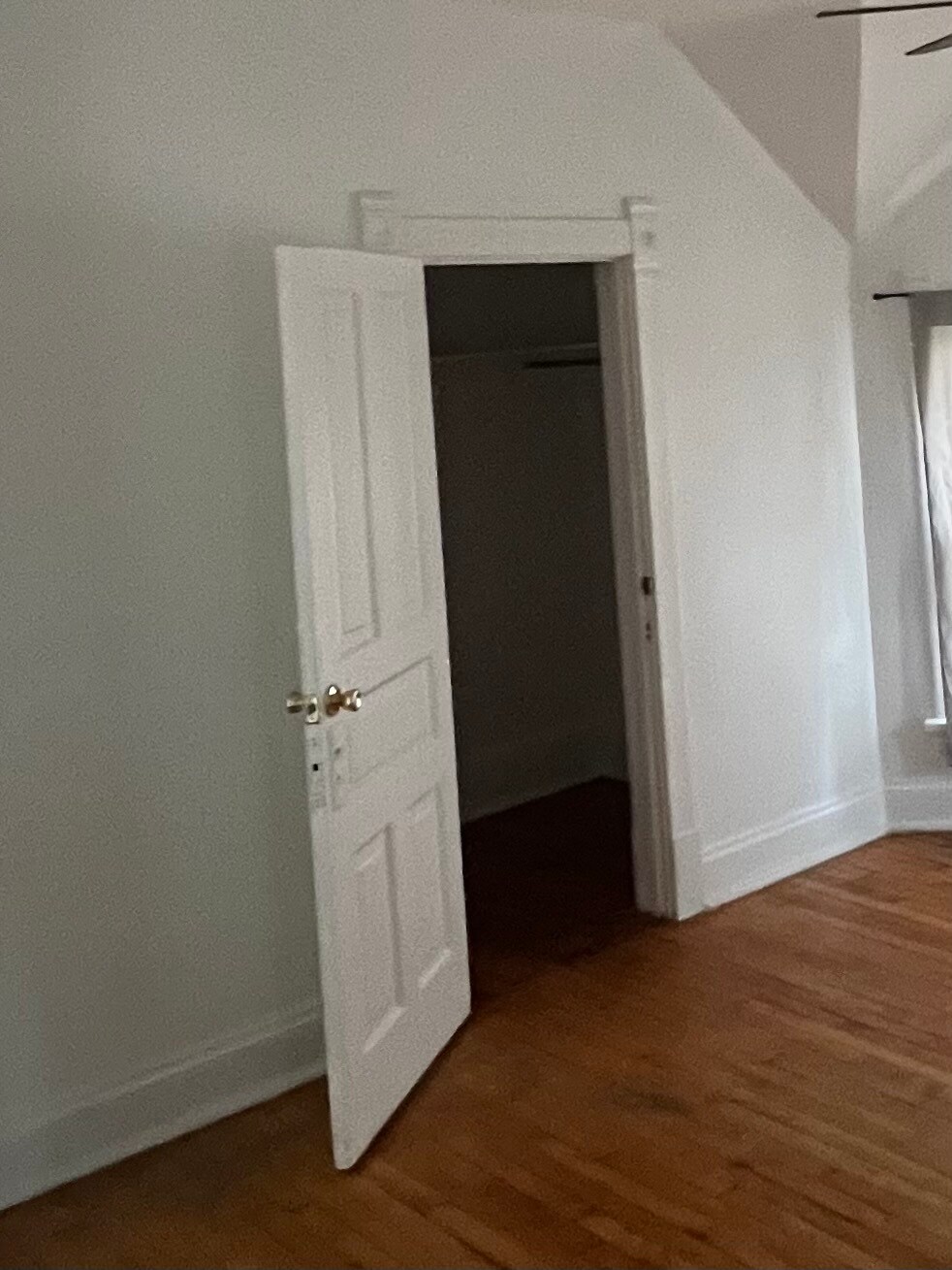 Large walking closet - 9025 Burlington Ave
