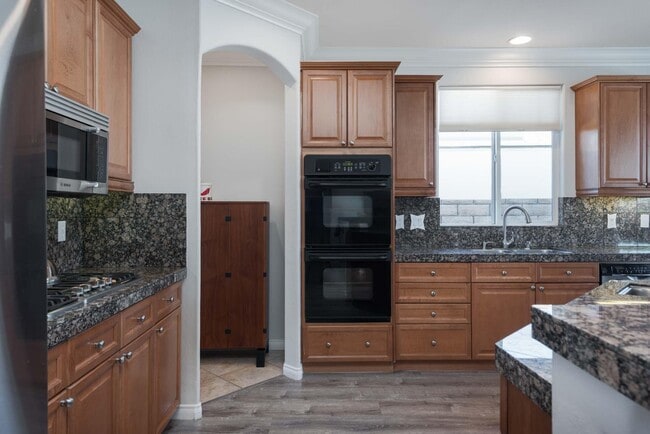 Building Photo - 245 Via Martelli