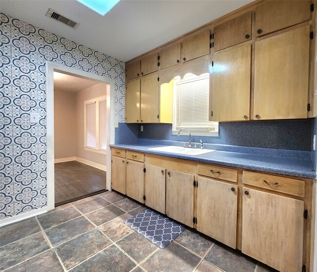 Building Photo - 6306 Stillman St