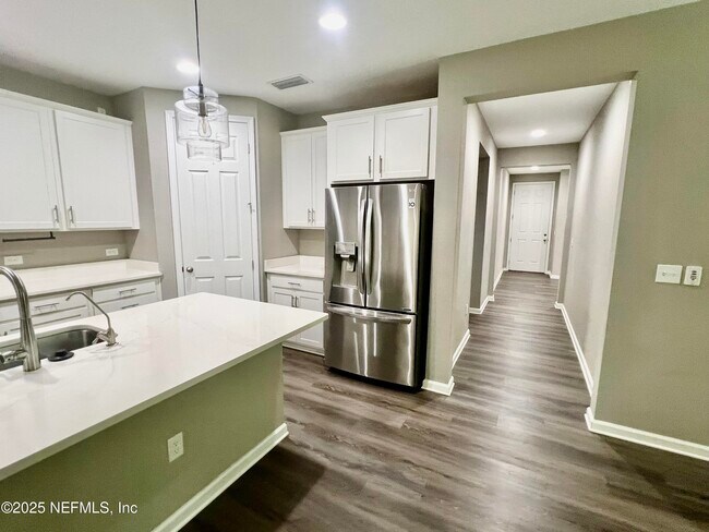 Building Photo - 9515 Scaup Way
