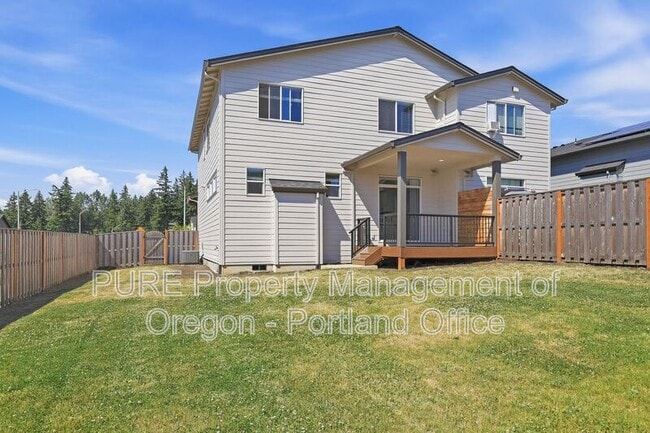 Building Photo - 1730 NE Gilbert Ln