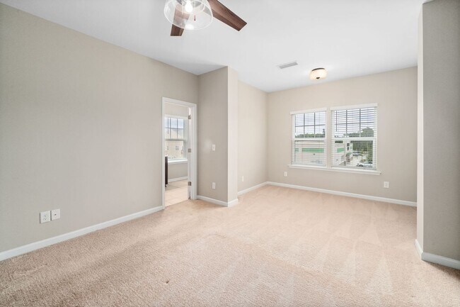 Building Photo - Everything You Need. All Right Here. Chic ...