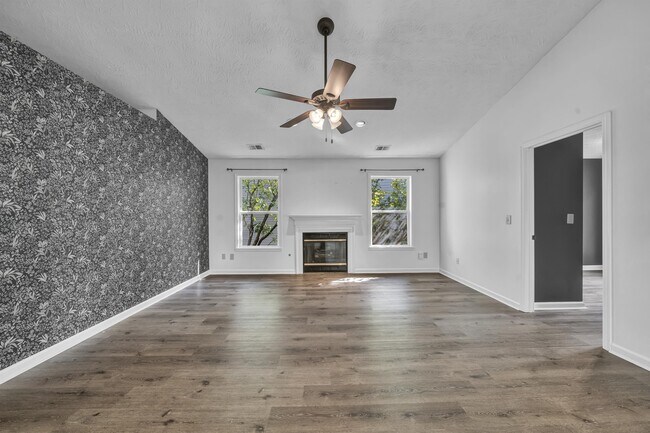 Building Photo - 1201 Red Stone Dr