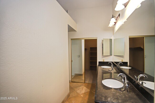 Building Photo - 10575 E Mission Ln