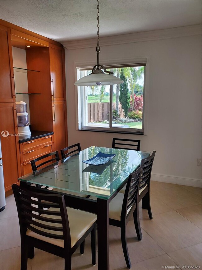 Building Photo - 13111 S Calusa Club Dr