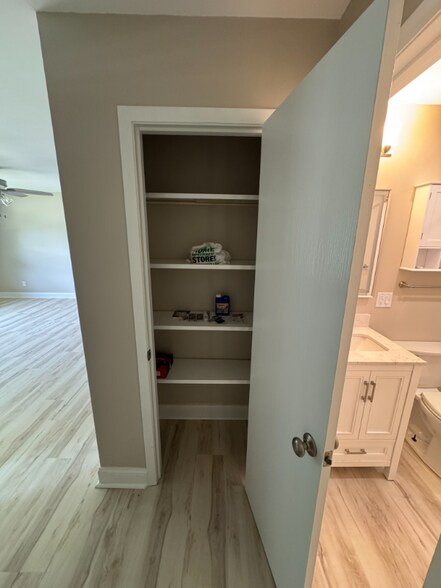 Building Photo - 100 Timbercreek Dr