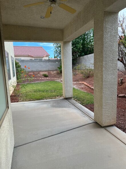Building Photo - 39 Sully Creek Ct