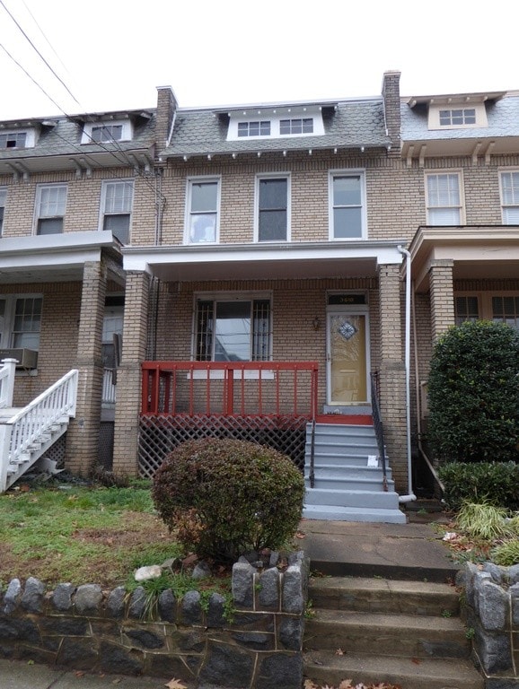 Building Photo - 3618 18th St NE